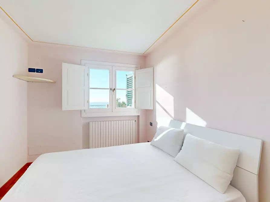 Immagine 15 di Appartamento in vendita  in Via Belvedere a Finale Ligure