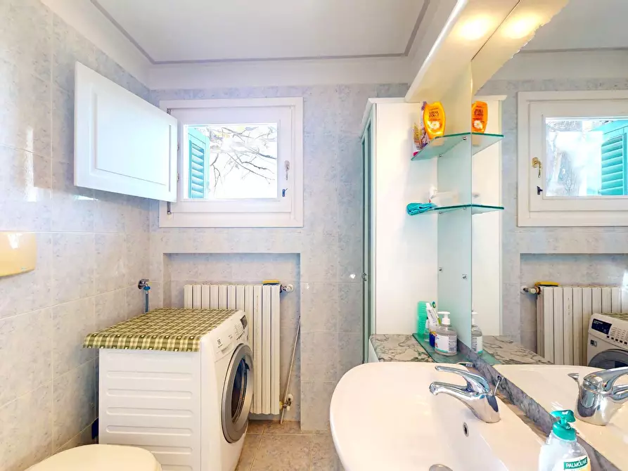 Immagine 17 di Appartamento in vendita  in Via Belvedere a Finale Ligure