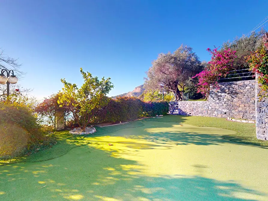 Immagine 23 di Appartamento in vendita  in Via Belvedere a Finale Ligure