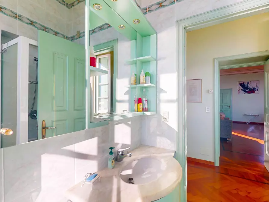 Immagine 49 di Appartamento in vendita  in Via Belvedere a Finale Ligure