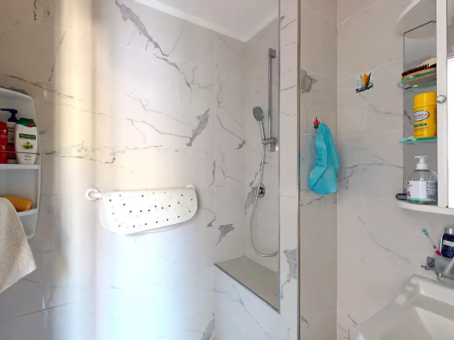 Immagine 58 di Appartamento in vendita  in Via Belvedere a Finale Ligure