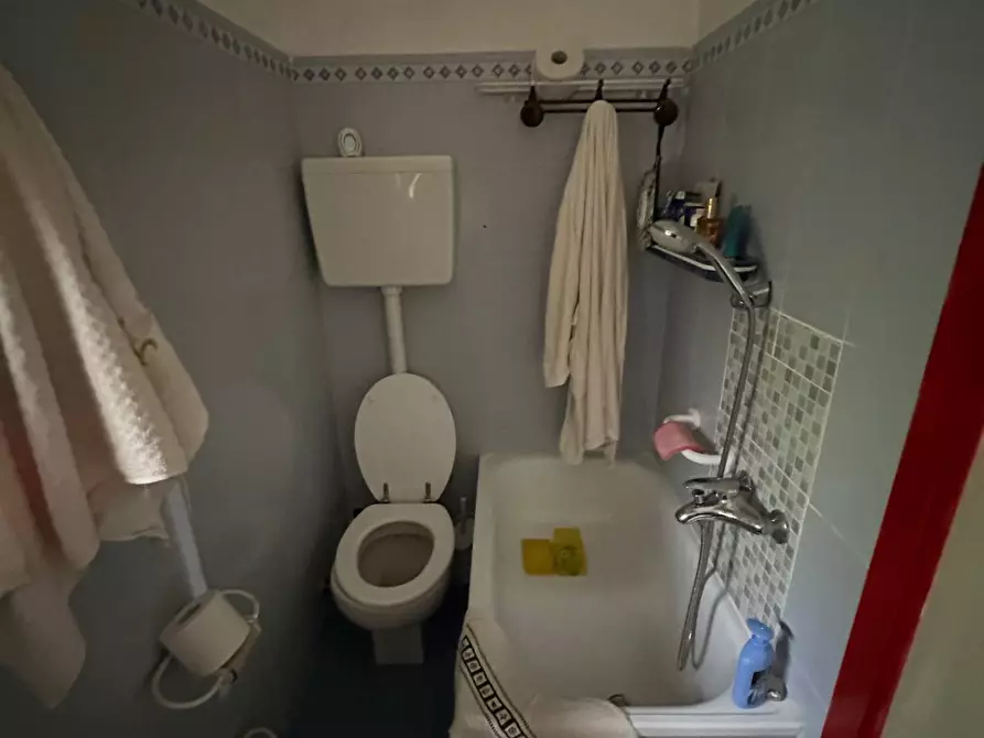 Immagine 12 di Villetta a schiera in vendita  in Via Caboto a Finale Ligure