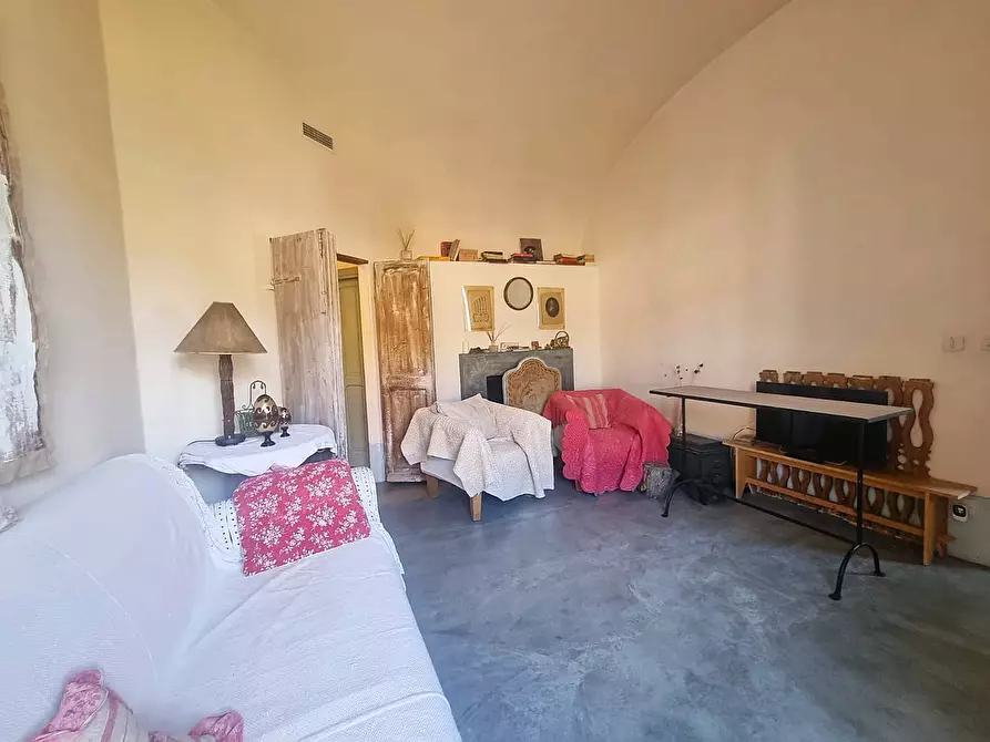 Immagine 6 di Appartamento in vendita  in Via delle fabbriche a Finale Ligure