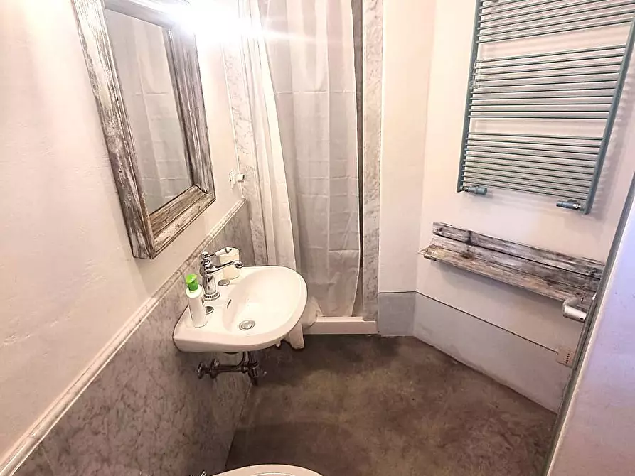 Immagine 9 di Appartamento in vendita  in Via delle fabbriche a Finale Ligure