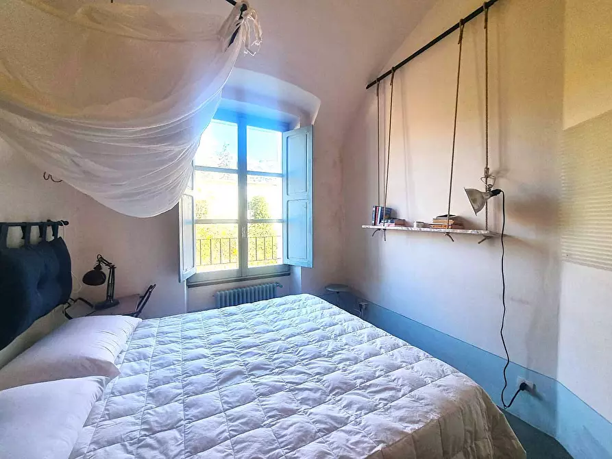 Immagine 11 di Appartamento in vendita  in Via delle fabbriche a Finale Ligure