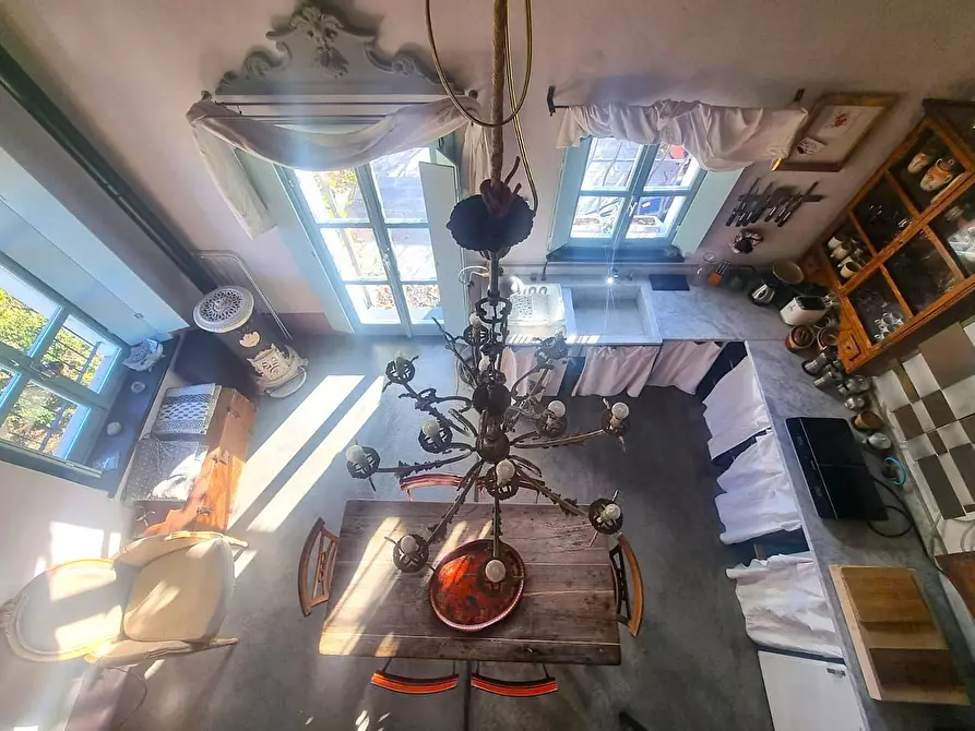 Immagine 2 di Appartamento in vendita  in Via delle fabbriche a Finale Ligure