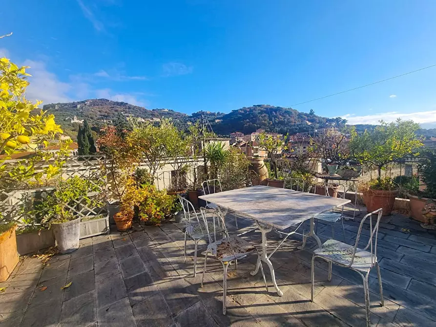 Immagine 25 di Appartamento in vendita  in Via delle fabbriche a Finale Ligure