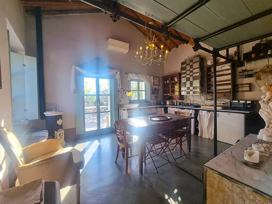 Immagine 32 di Appartamento in vendita  in Via delle fabbriche a Finale Ligure