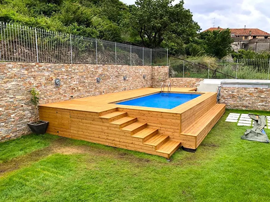 Immagine 13 di Appartamento in vendita  in Via Brunenghi a Finale Ligure