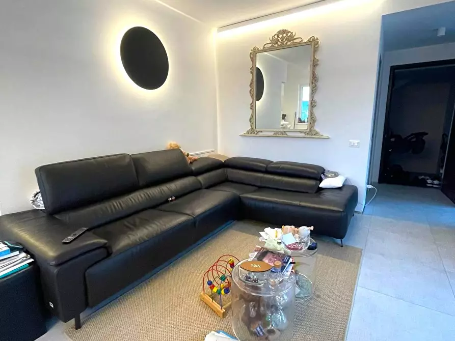 Immagine 14 di Appartamento in vendita  in Via Brunenghi a Finale Ligure