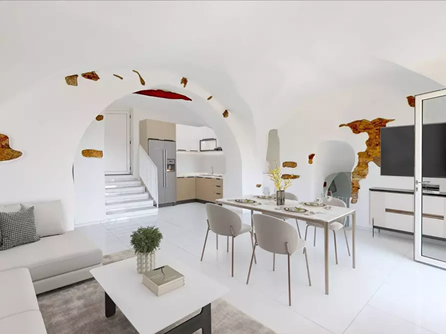 Immagine 1 di Appartamento in vendita  in Piazza San Bartolomeo a Finale Ligure