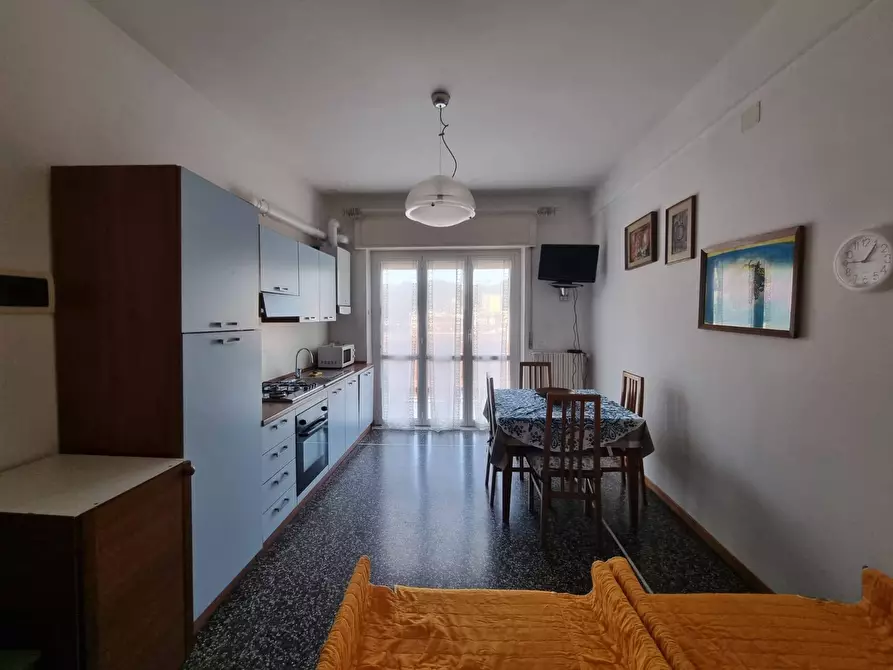 Immagine 2 di Appartamento in vendita  in Via Giuseppe Mazzini 21 a Finale Ligure