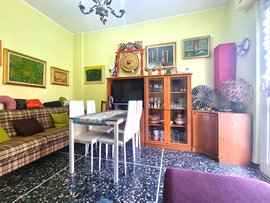 Immagine 2 di Appartamento in vendita  in Via Domenico Brunenghi 123 a Finale Ligure