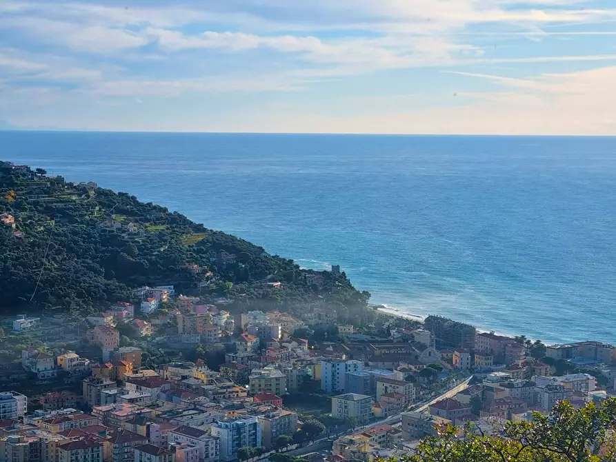 Immagine 12 di Appartamento in vendita  in Via San Dalmazzo a Finale Ligure
