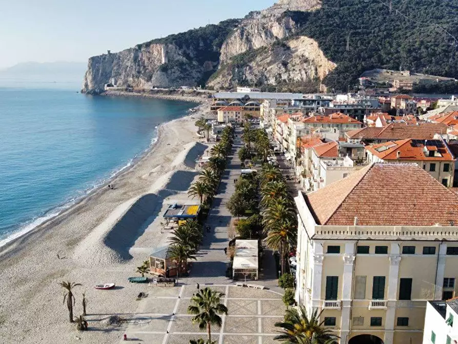 Immagine 22 di Appartamento in vendita  in Via Costa a Finale Ligure
