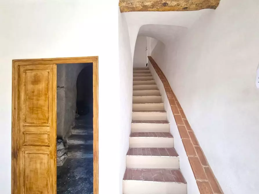 Immagine 9 di Appartamento in vendita  in Via Emo Trinchieri a Finale Ligure