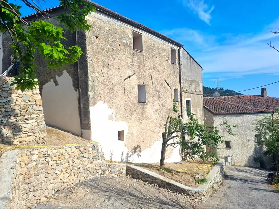 Immagine 4 di Appartamento in vendita  in Via Emo Trinchieri a Finale Ligure