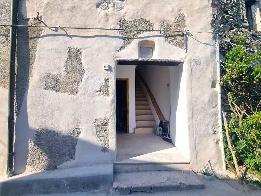 Immagine 5 di Appartamento in vendita  in Via Emo Trinchieri a Finale Ligure