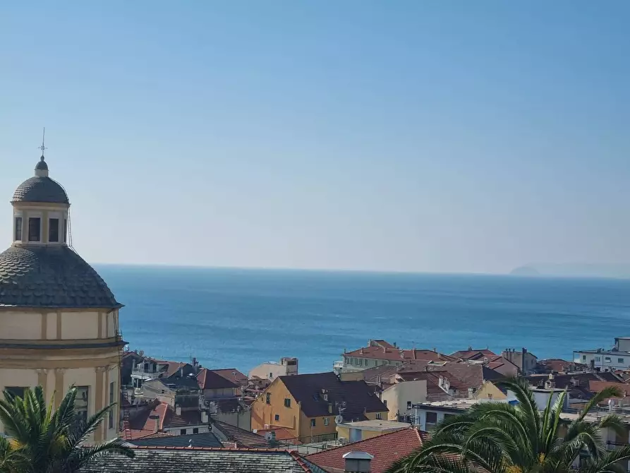 Immagine 13 di Appartamento in vendita  in Via Emo Trinchieri a Finale Ligure