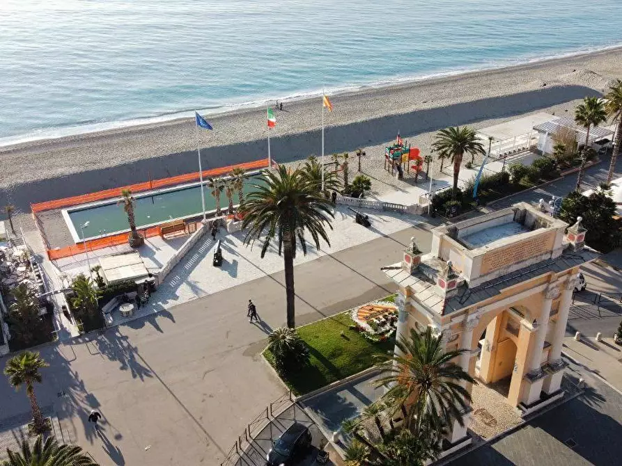 Immagine 18 di Appartamento in vendita  in Via Emo Trinchieri a Finale Ligure