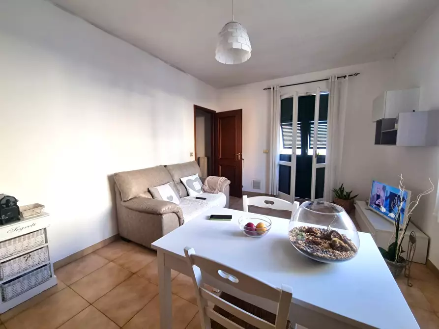 Immagine 2 di Appartamento in vendita  in Piazza Massa a Finale Ligure