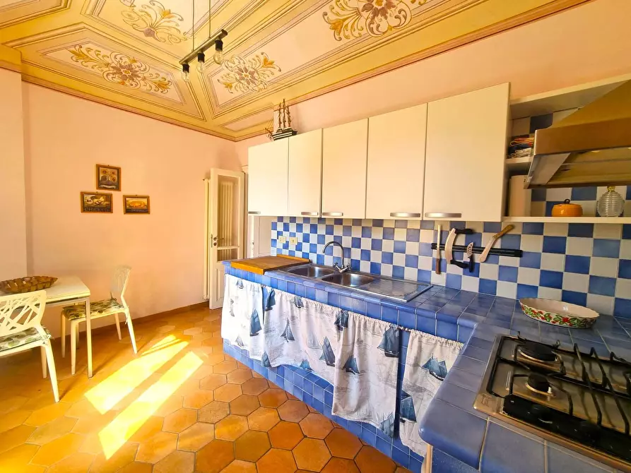 Immagine 4 di Appartamento in vendita  in Via Colombo 47 a Finale Ligure