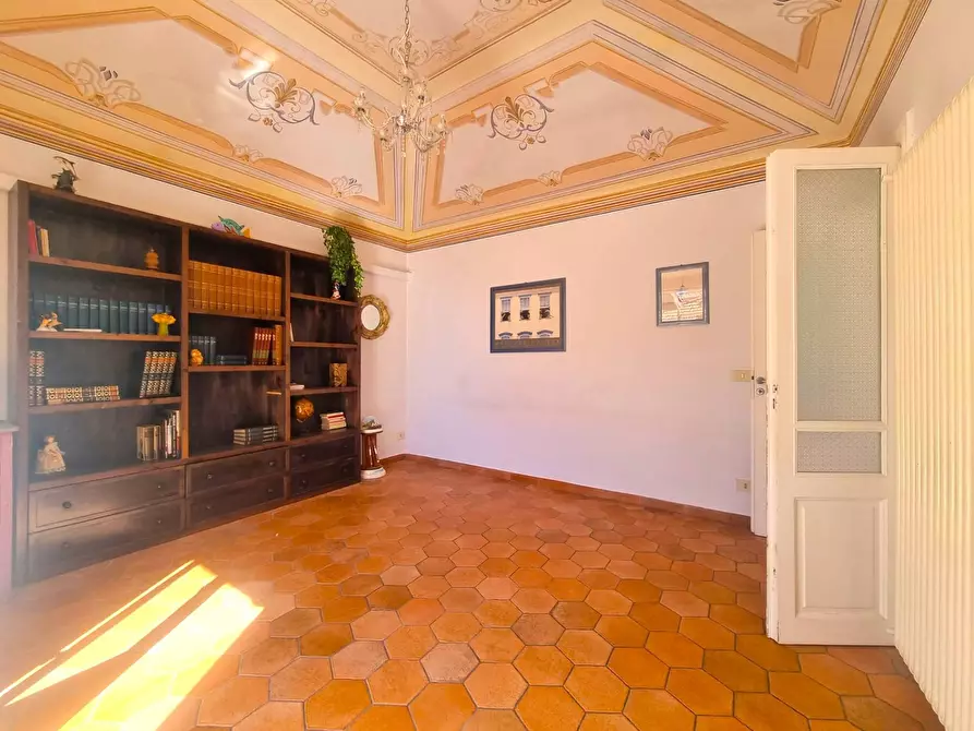 Immagine 6 di Appartamento in vendita  in Via Colombo 47 a Finale Ligure