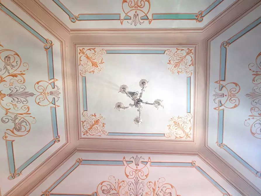 Immagine 10 di Appartamento in vendita  in Via Colombo 47 a Finale Ligure