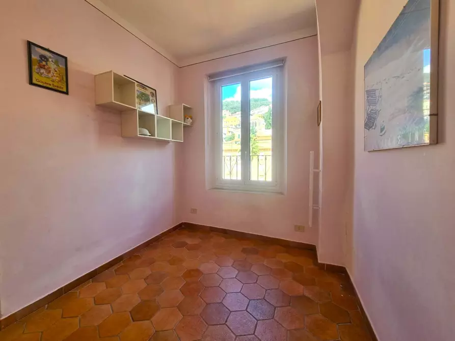 Immagine 15 di Appartamento in vendita  in Via Colombo 47 a Finale Ligure