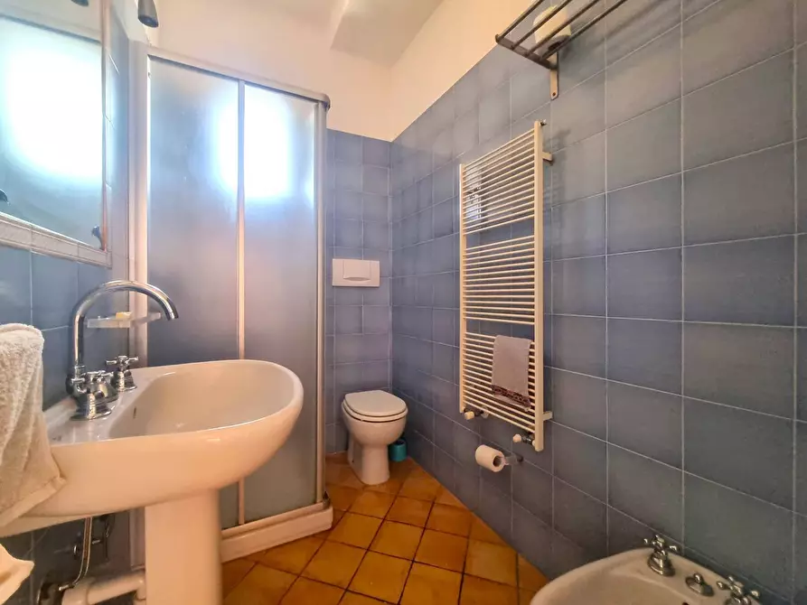 Immagine 18 di Appartamento in vendita  in Via Colombo 47 a Finale Ligure