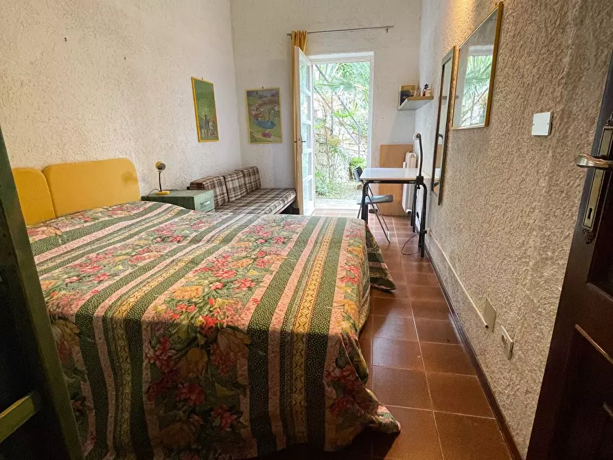 Immagine 17 di Appartamento in vendita  in Via Flavio Gioia 24 a Finale Ligure