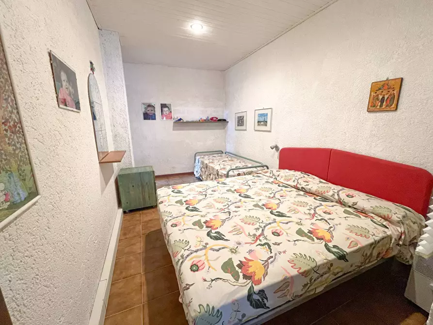 Immagine 21 di Appartamento in vendita  in Via Flavio Gioia 24 a Finale Ligure