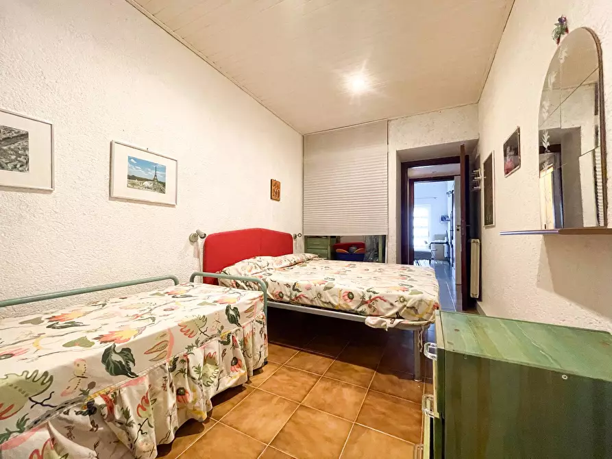 Immagine 22 di Appartamento in vendita  in Via Flavio Gioia 24 a Finale Ligure