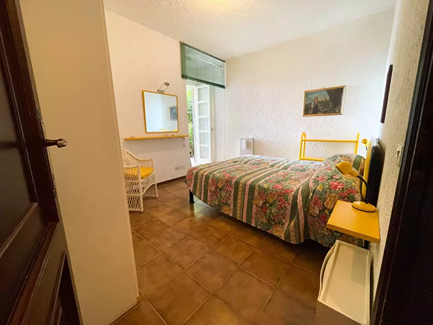 Immagine 24 di Appartamento in vendita  in Via Flavio Gioia 24 a Finale Ligure