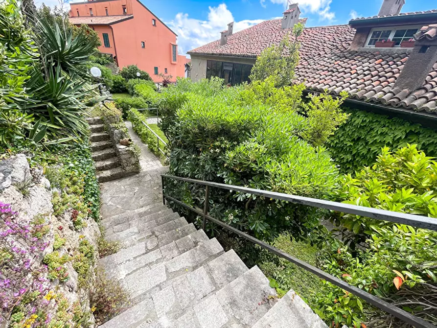 Immagine 6 di Appartamento in vendita  in Via Flavio Gioia 24 a Finale Ligure