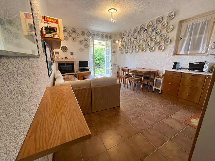 Immagine 13 di Appartamento in vendita  in Via Flavio Gioia 24 a Finale Ligure