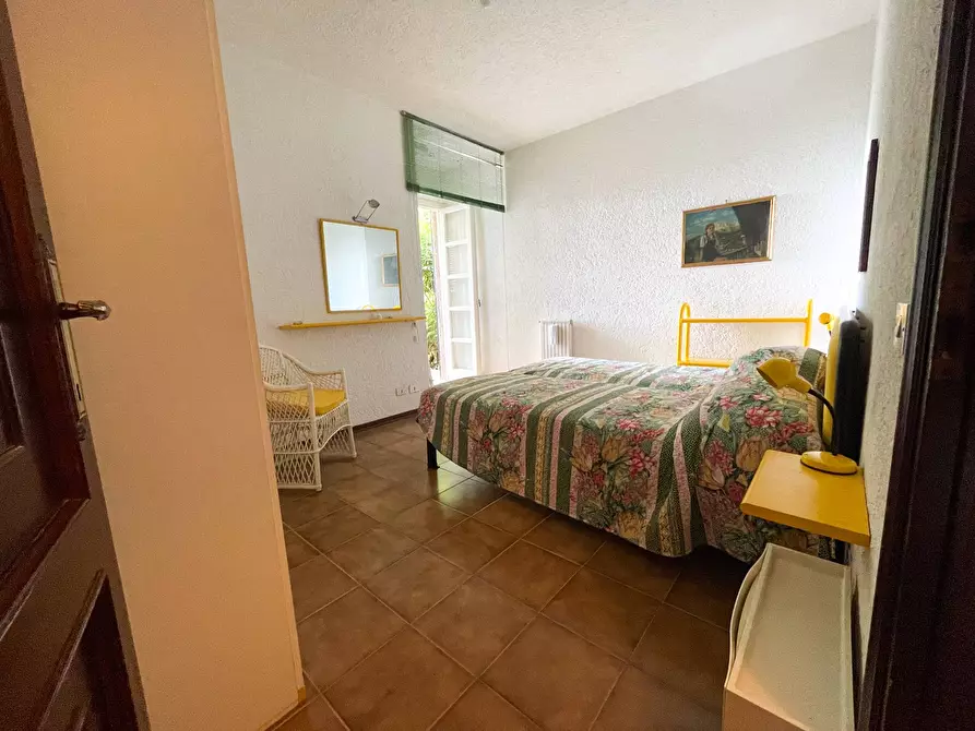 Immagine 18 di Appartamento in vendita  in Via Flavio Gioia 24 a Finale Ligure