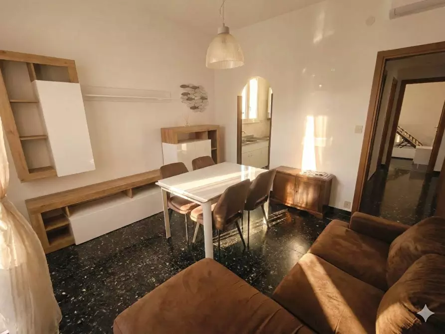 Immagine 2 di Appartamento in vendita  in Via del Centauro a Finale Ligure