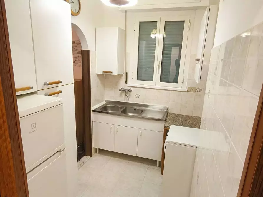 Immagine 3 di Appartamento in vendita  in Via del Centauro a Finale Ligure