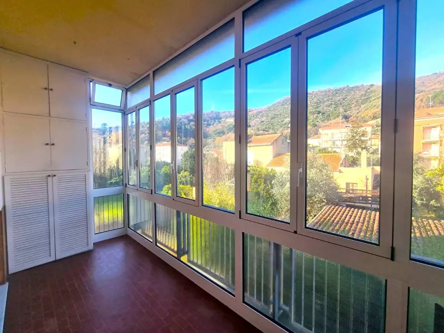 Immagine 5 di Appartamento in vendita  in Via Lungosciusa a Finale Ligure