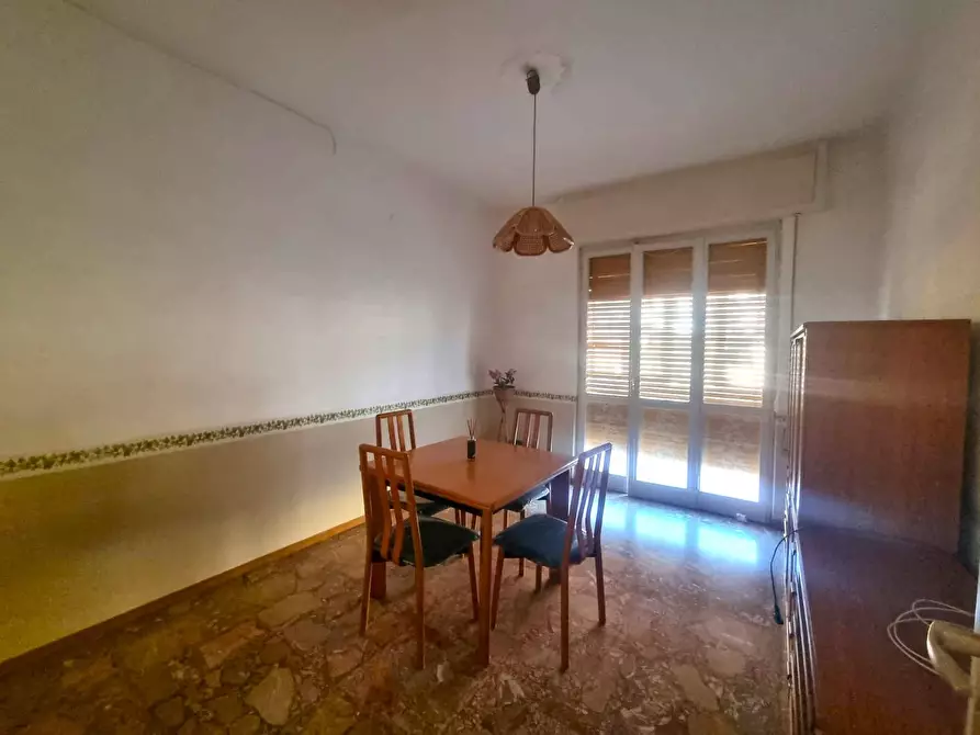 Immagine 2 di Appartamento in vendita  in Via Lungosciusa a Finale Ligure