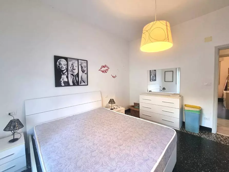 Immagine 8 di Appartamento in vendita  in Via Dante Alighieri 2 a Finale Ligure