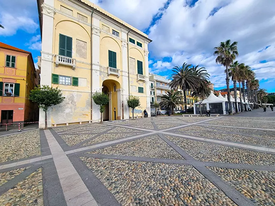 Immagine 12 di Appartamento in vendita  in Via Dante Alighieri 2 a Finale Ligure