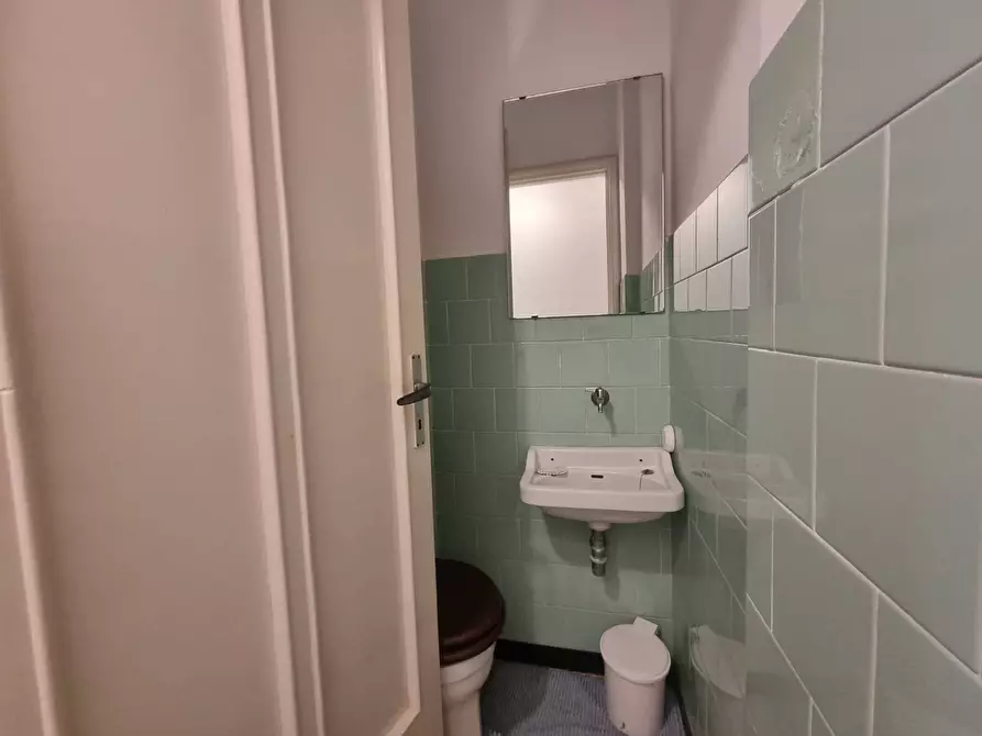 Immagine 26 di Appartamento in vendita  in Via Privata Ventura a Finale Ligure