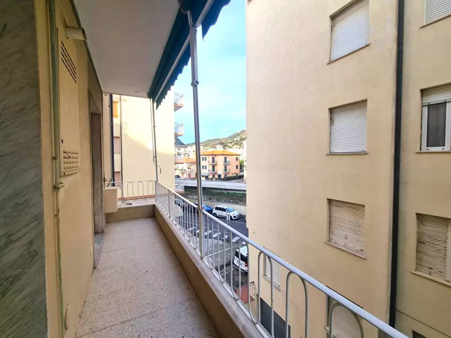 Immagine 27 di Appartamento in vendita  in Via Privata Ventura a Finale Ligure