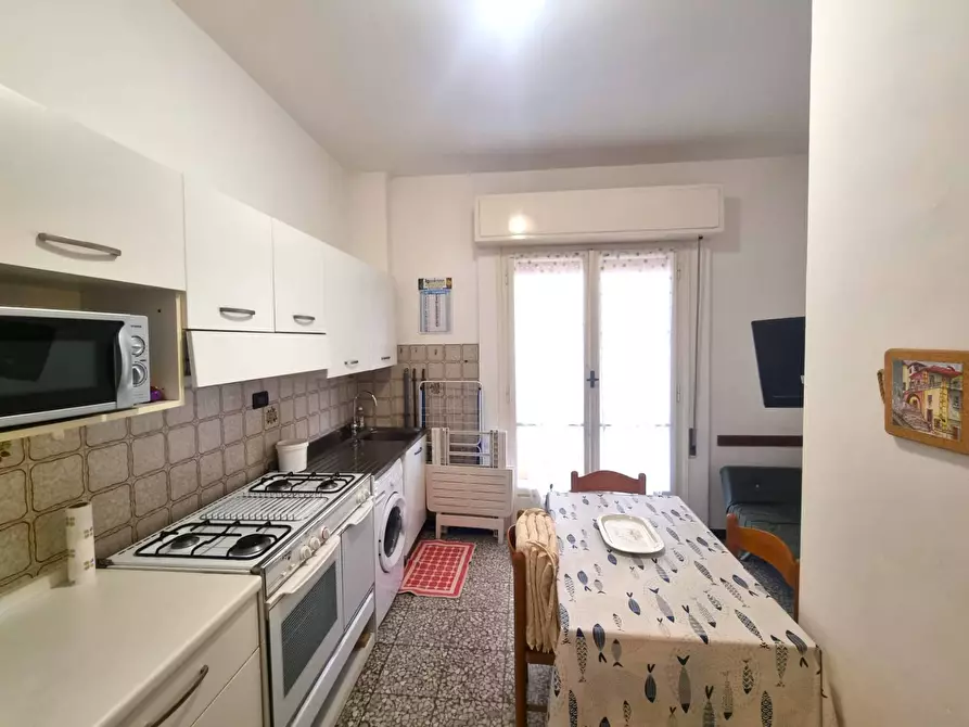 Immagine 2 di Appartamento in vendita  in Via Privata Ventura a Finale Ligure