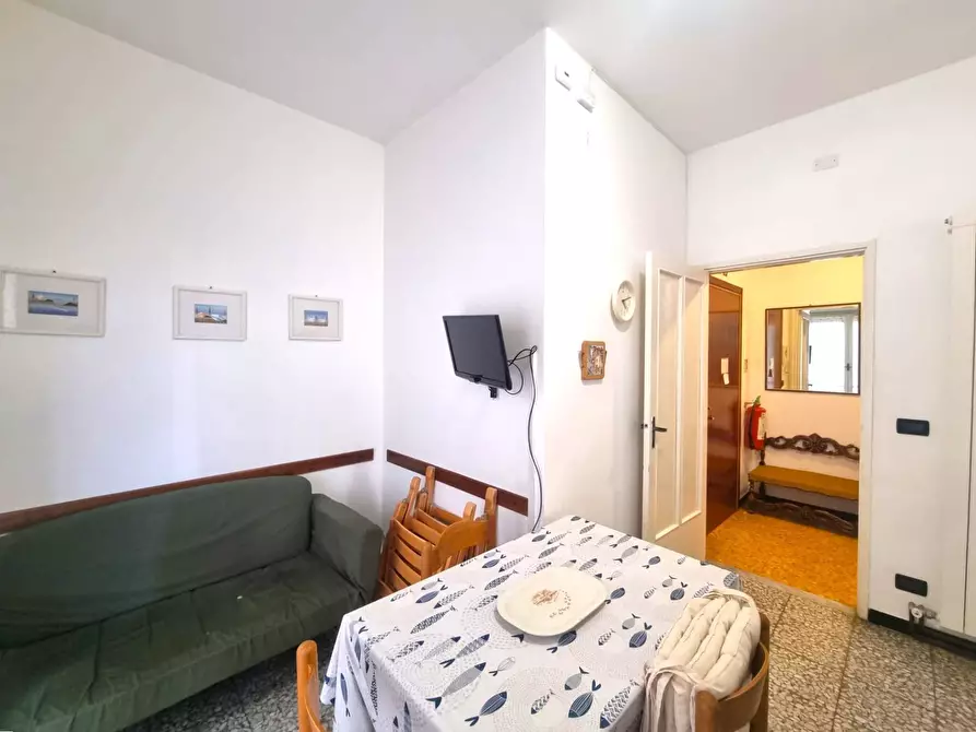 Immagine 28 di Appartamento in vendita  in Via Privata Ventura a Finale Ligure