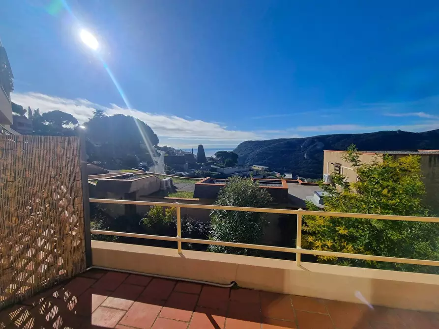 Immagine 9 di Appartamento in vendita  in Via Caboto a Finale Ligure