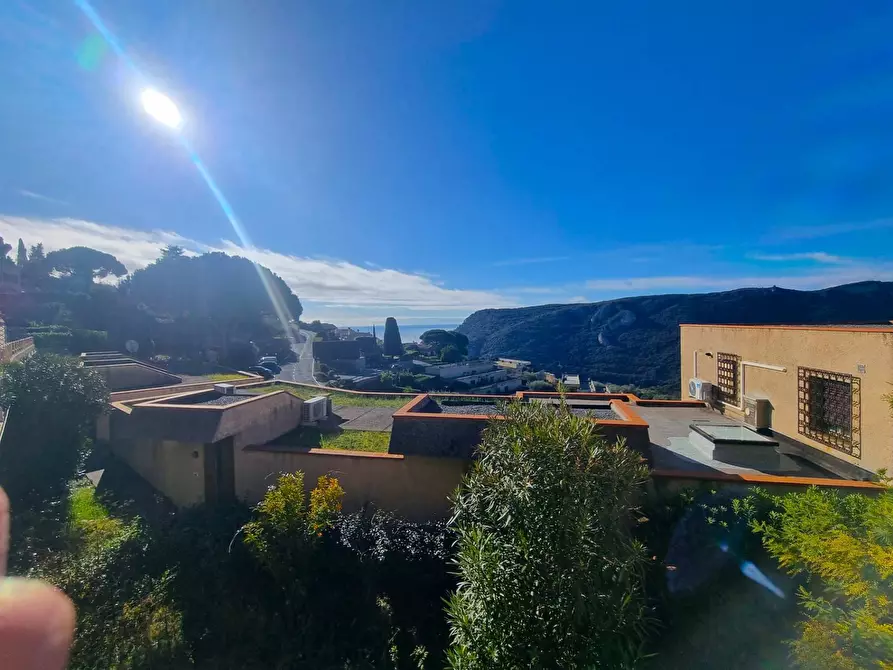 Immagine 10 di Appartamento in vendita  in Via Caboto a Finale Ligure