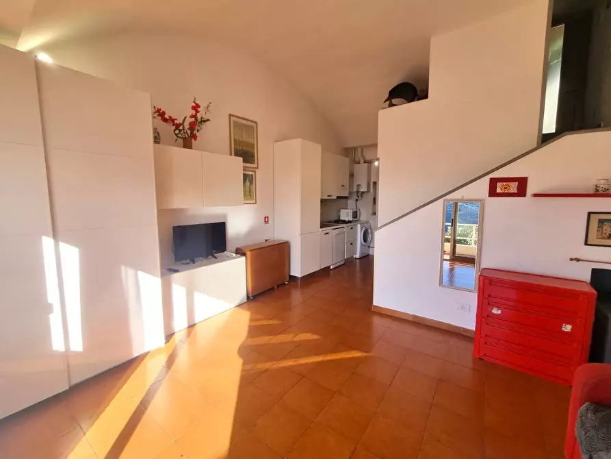 Immagine 4 di Appartamento in vendita  in Via Caboto a Finale Ligure